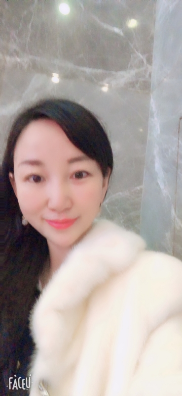 芳草的第一张照片--深圳王婆说媒