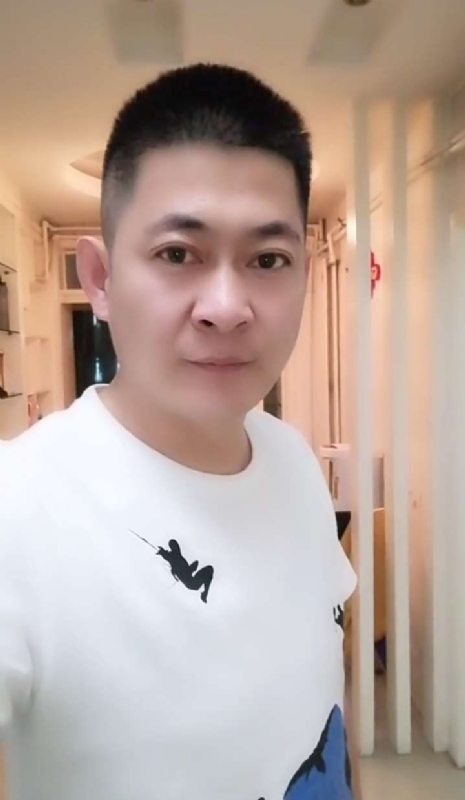 南巷的第一张照片--深圳王婆说媒