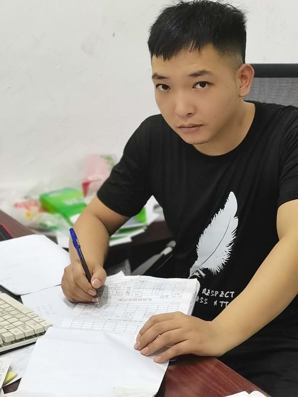寻找另一伴的第一张照片--深圳王婆说媒