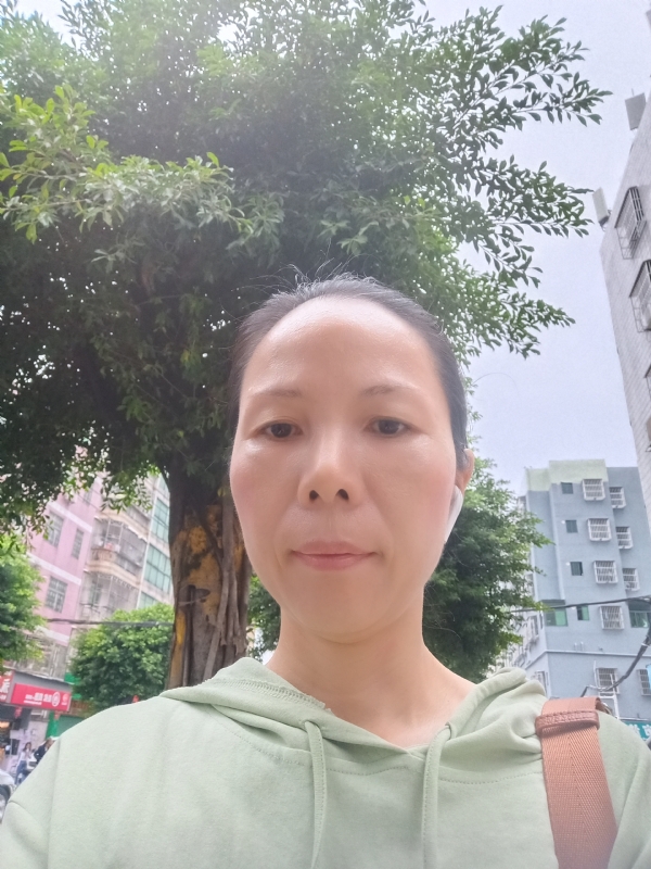 容容的第一张照片--深圳王婆说媒