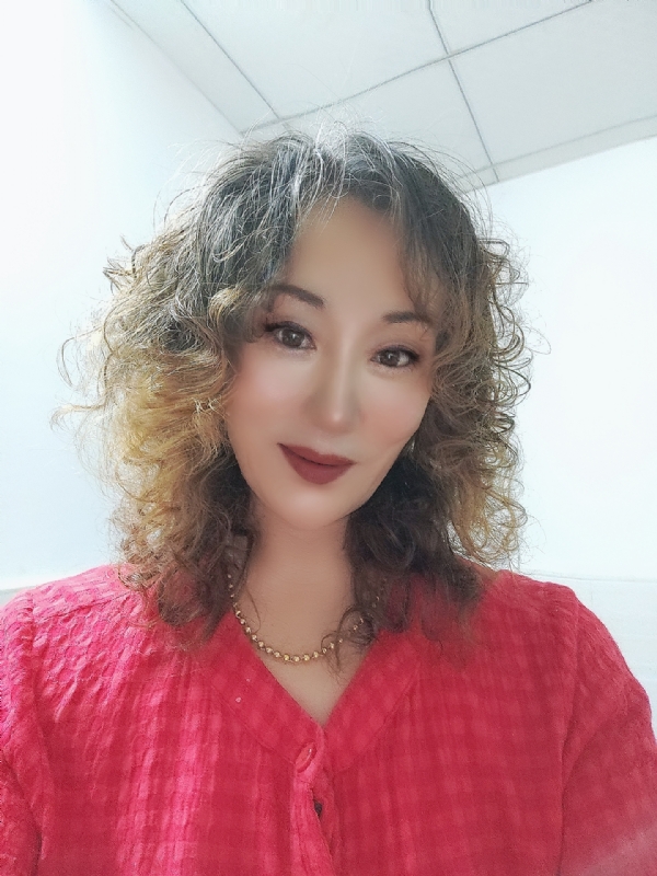 燕子的第一张照片--深圳王婆说媒