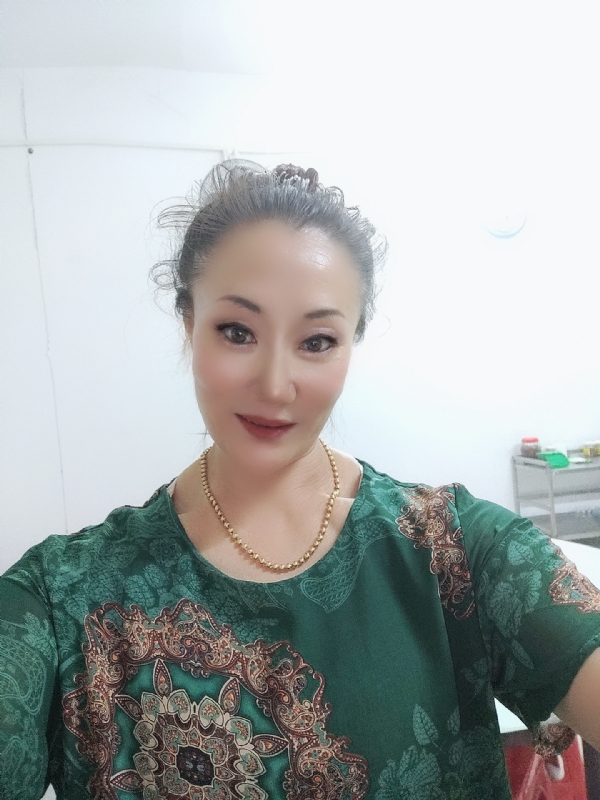 燕子的第二张照片--深圳王婆说媒