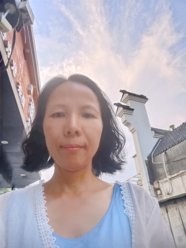 吴敌的第一张照片--深圳王婆说媒