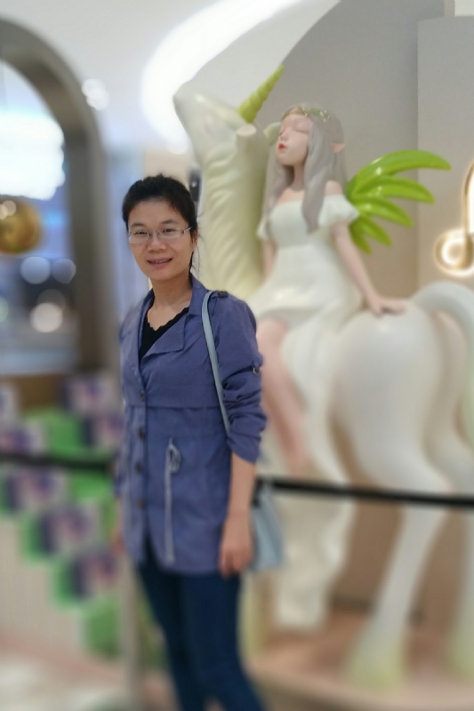 霞的第一张照片--深圳王婆说媒