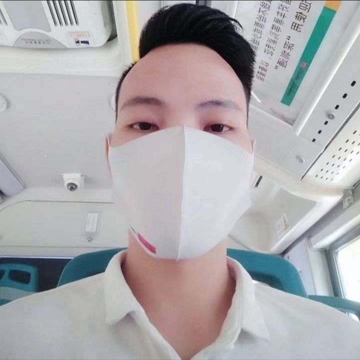 摆渡者的第一张照片--深圳王婆说媒
