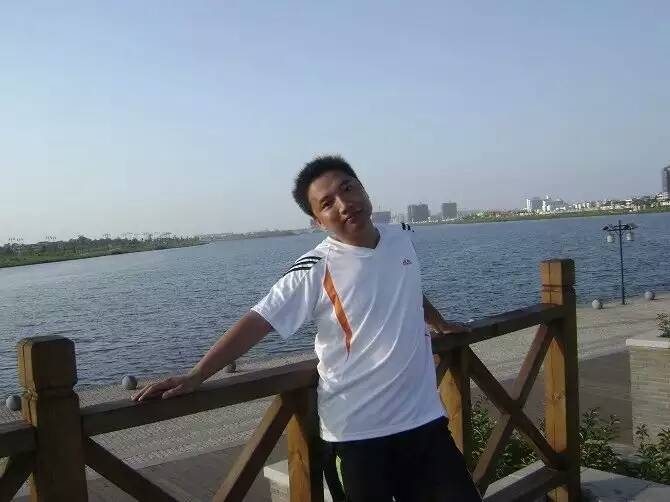 才乡痴情的第二张照片--深圳王婆说媒