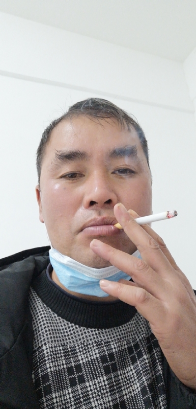龙心的第一张照片--深圳王婆说媒