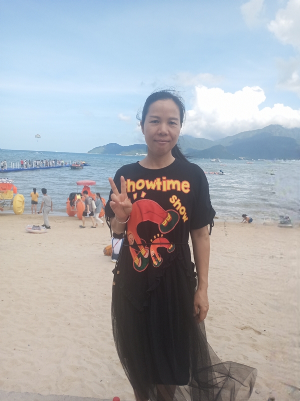 容容的第一张照片--深圳王婆说媒