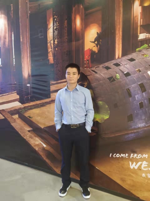 梧桐枫叶的第一张照片--深圳王婆说媒