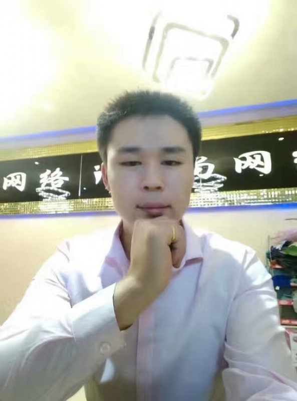 沉默寡言的第一张照片--深圳王婆说媒