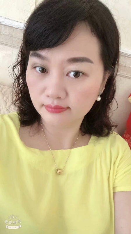 微笑的第一张照片--深圳王婆说媒
