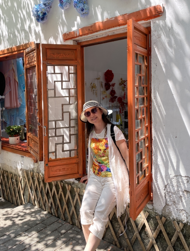 stella的第三张照片--深圳王婆说媒